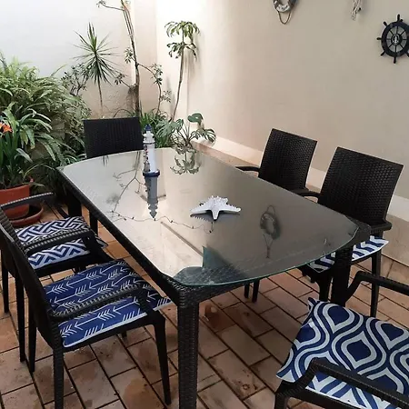 Charming In Near The 63 M² + Terrace Apartment *
